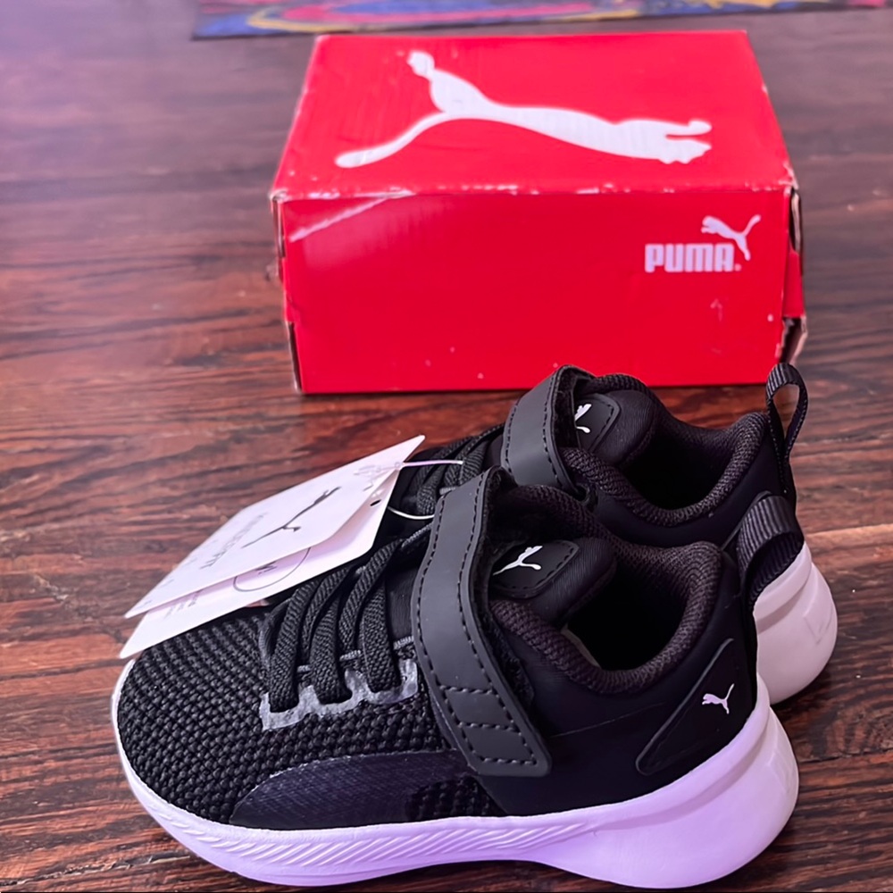 Puma Black and White Kids Sneakers - Picture 2 of 5